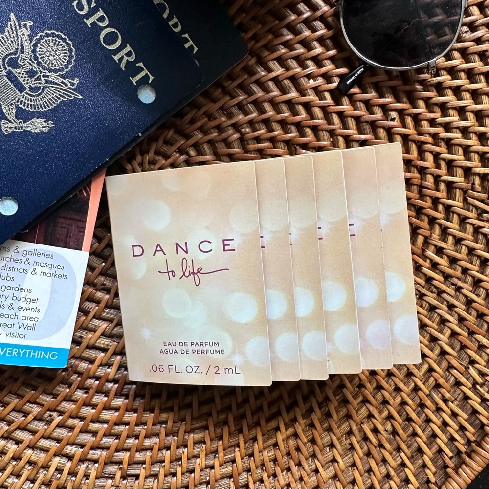 MARY KAY “Dance to Life” fragrance samples 6 count lot